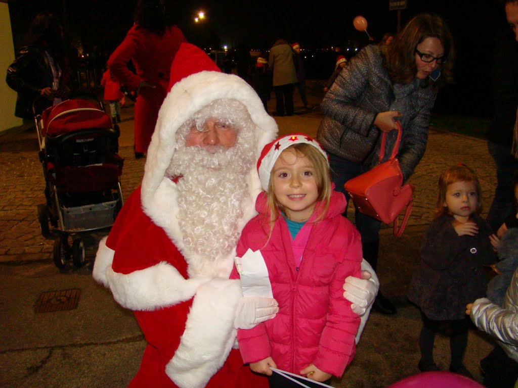 Arrivée du Père Noël le 18 Décembre en bateau