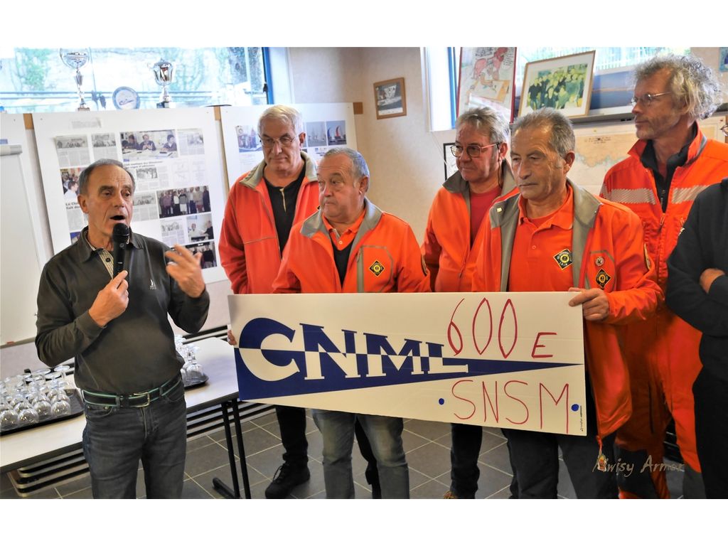 Samedi 19/11  remise du chèque à la SNSM et Beaujolais nouveau